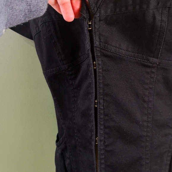 Nine West Short Sleeve Deep V Collared Fitted Eyelet Front Blazer Sz 6 w Pockets - Picture 8 of 11